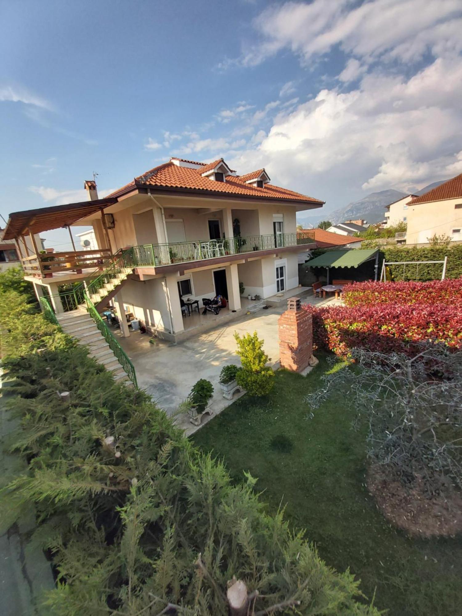 Villa Cerpja Kamez Bagian luar foto